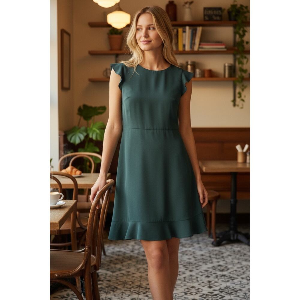 LOFT Green Flutter Ruffle Hem Sheath Dress Size 4 Work Dress Date Night